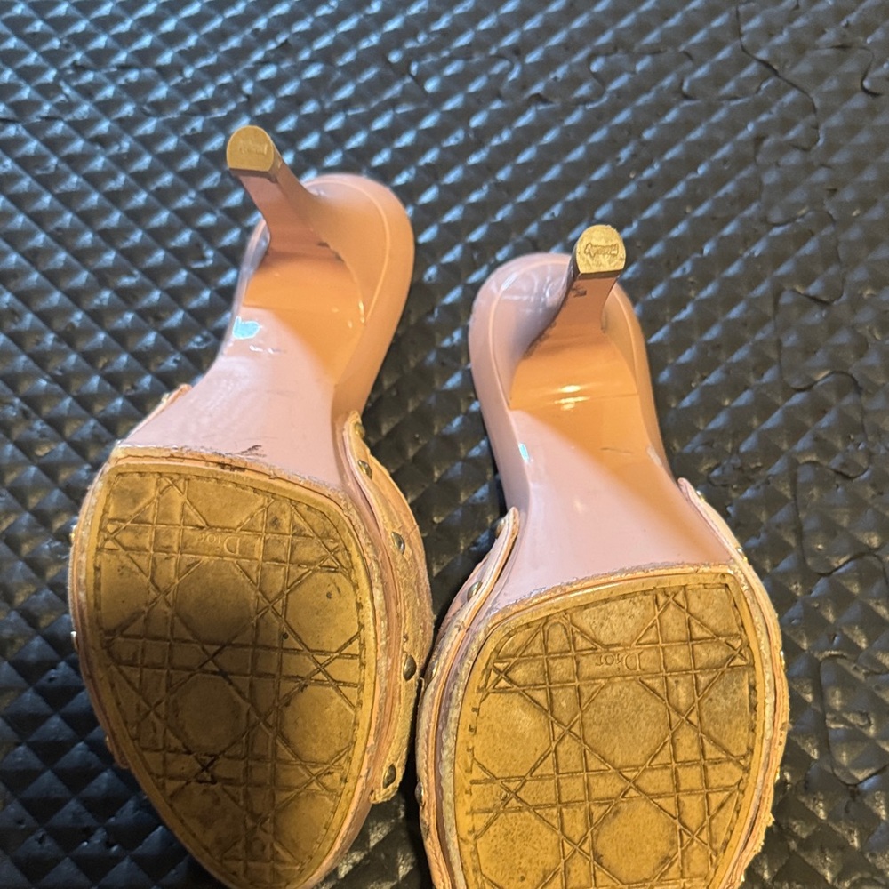 Dior Pink Open-Toe Slip-On Mules with Bow Accent - Picture 4 of 4